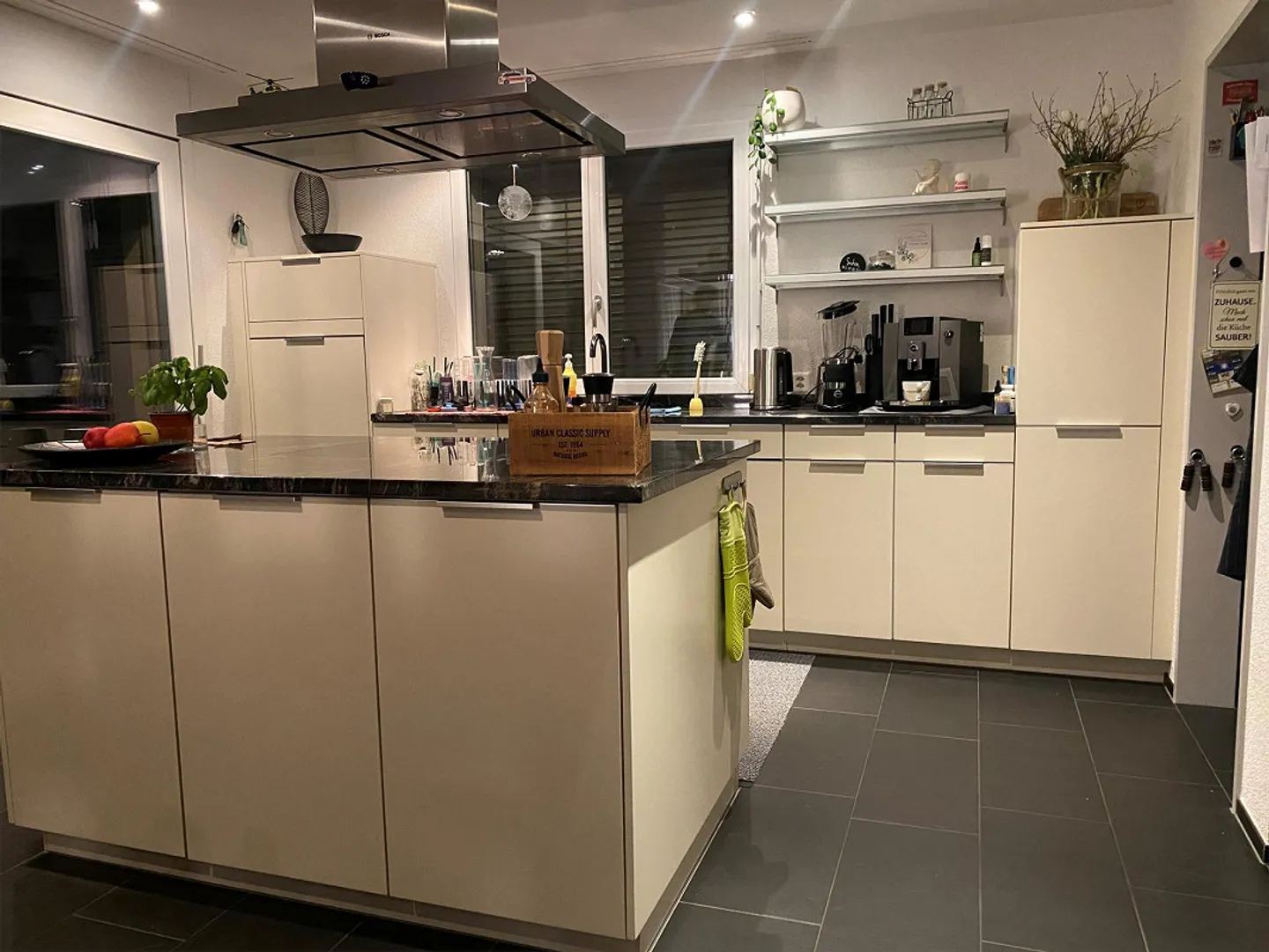 Single-family house in a beautiful location - Photo 5 of 12