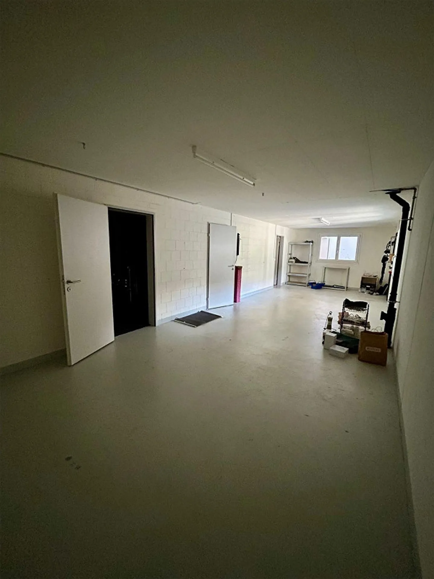 Single-family house in a beautiful location - Photo 7 of 12