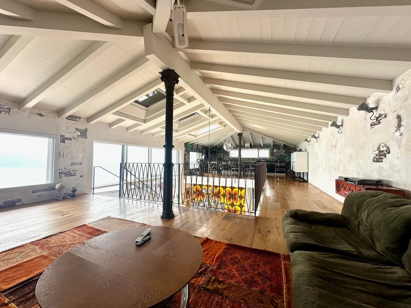 Casa loft moderna con vista spettacolare a Ronco sopra Ascona - Foto 14 di 23