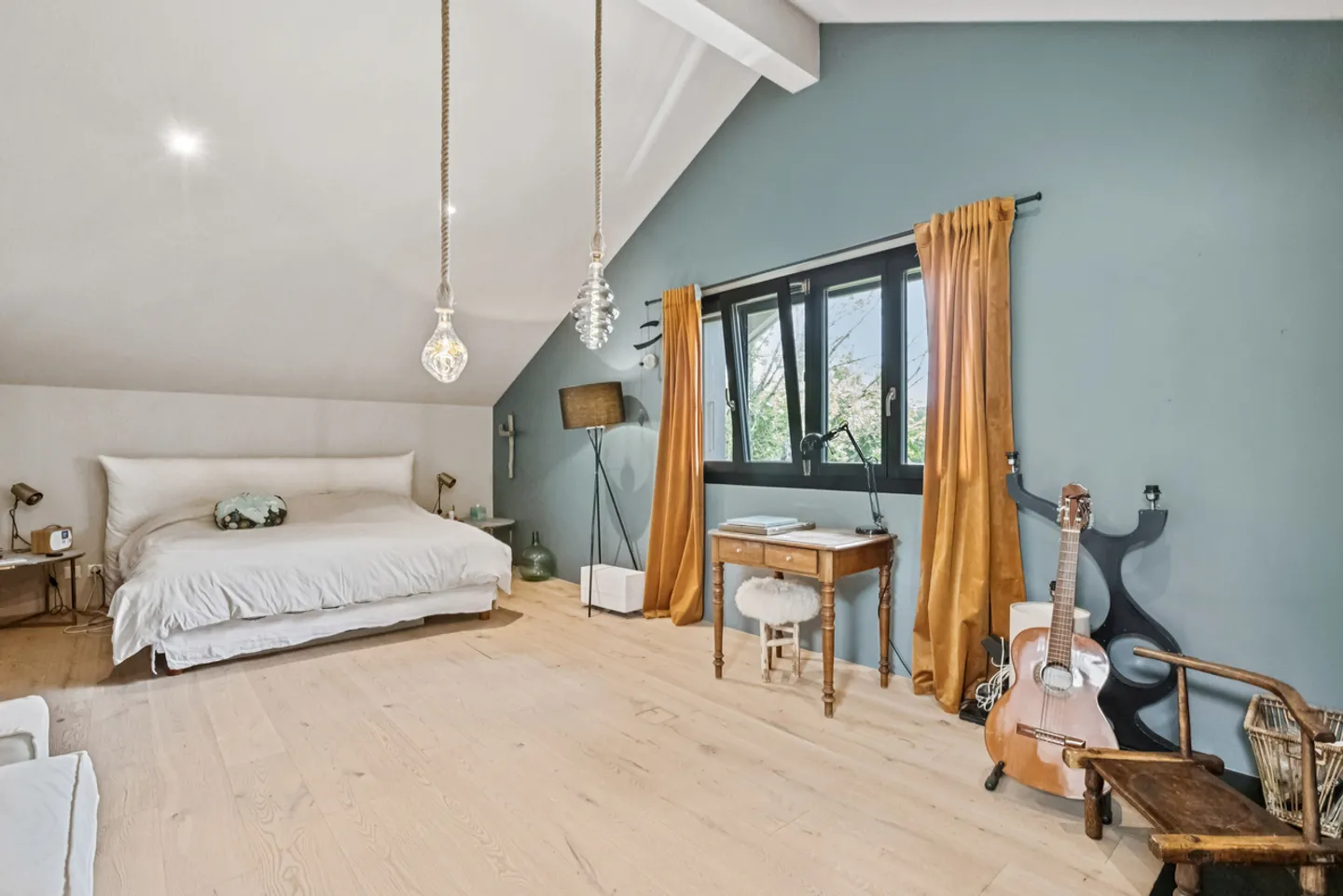 Charming family home in a privileged setting - Photo 17 of 20