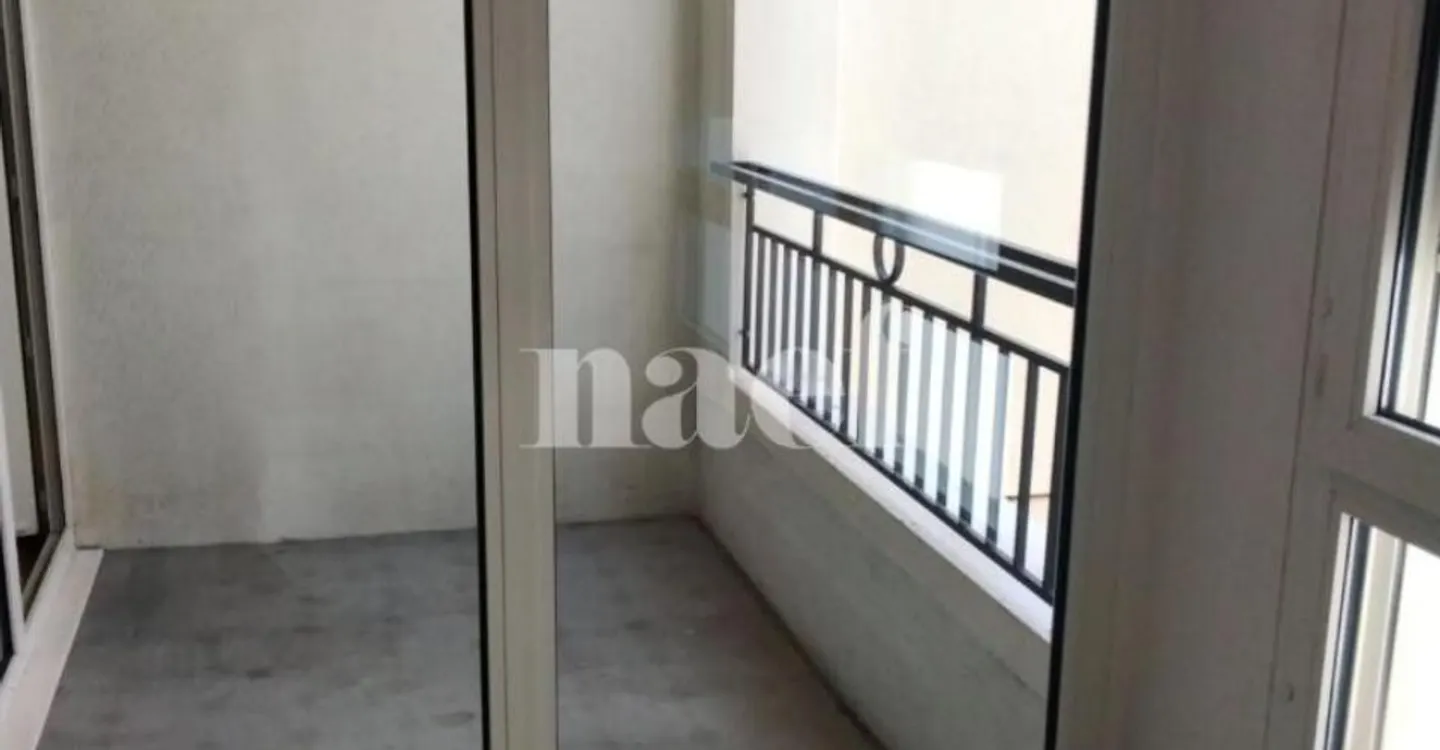 Ampio appartamento di 5 locali a Charmilles - Foto 3 di 11