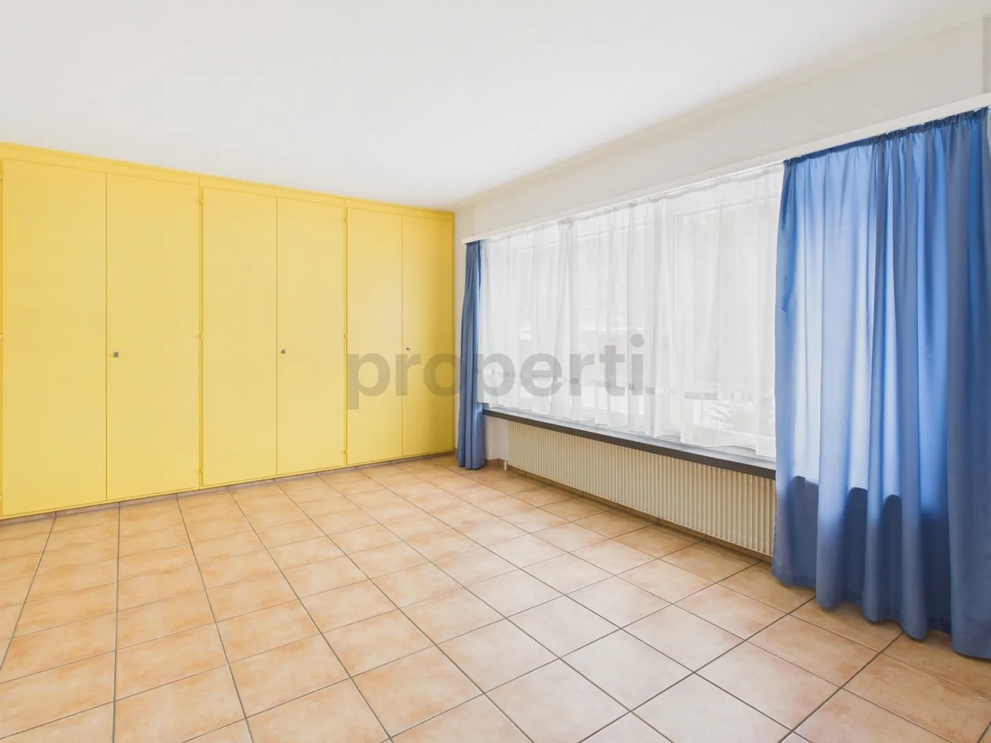 Grosszuegiges Einfamilienhaus mit Garten - Foto 7 von 13