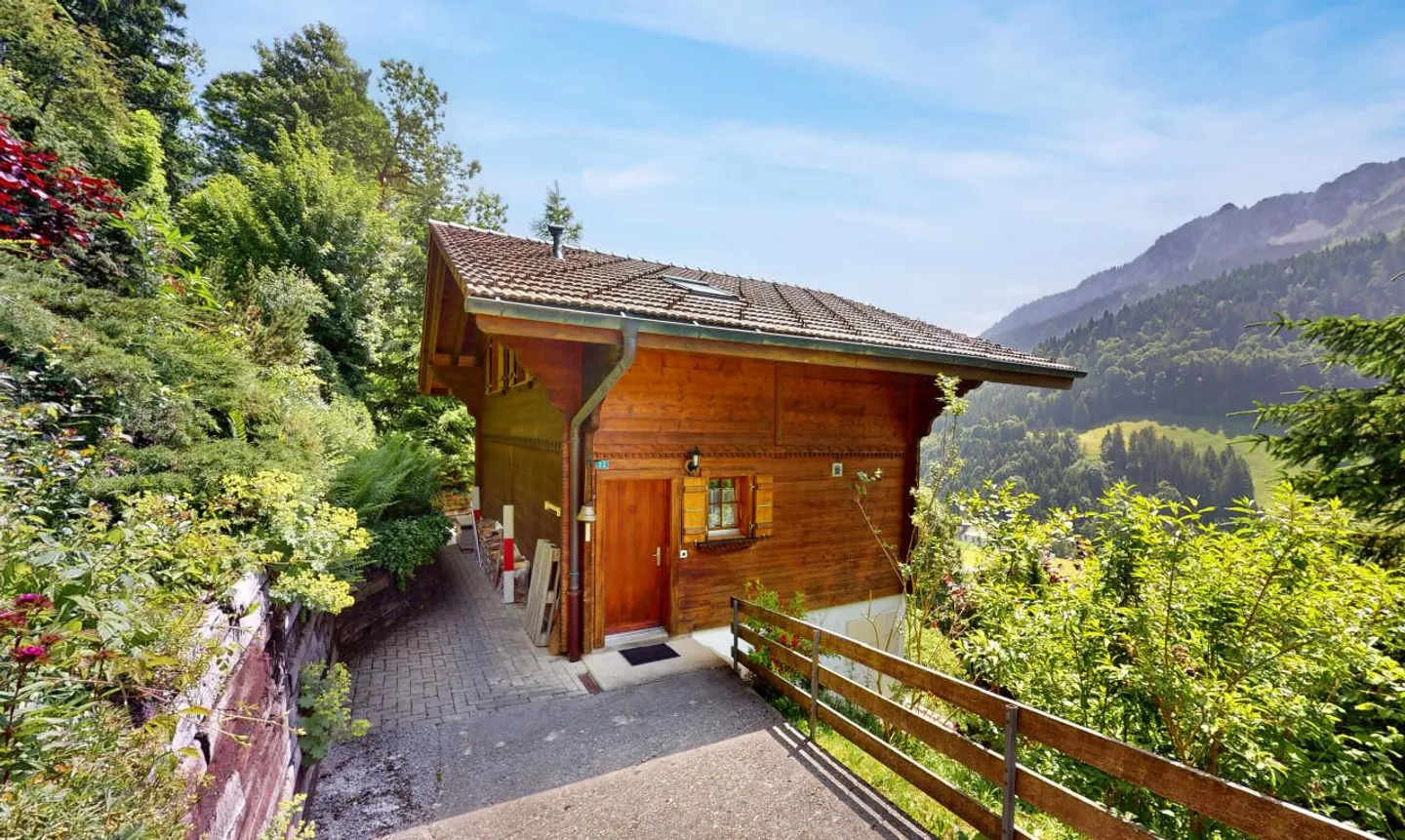 Chalet for sale - Photo 1 of 11