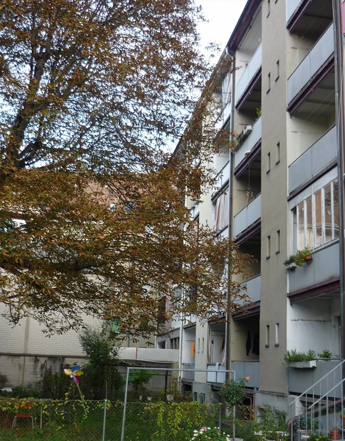 Simple 2-room old building apartment - Photo 1 of 6