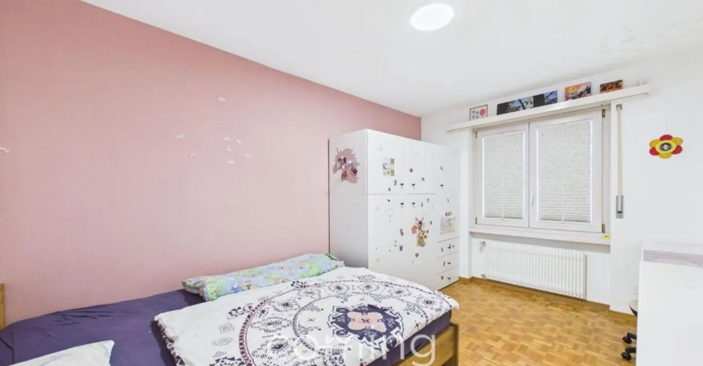Sunny 4.5 room apartment in Steg with balcony and mountain view - Photo 9 of 13