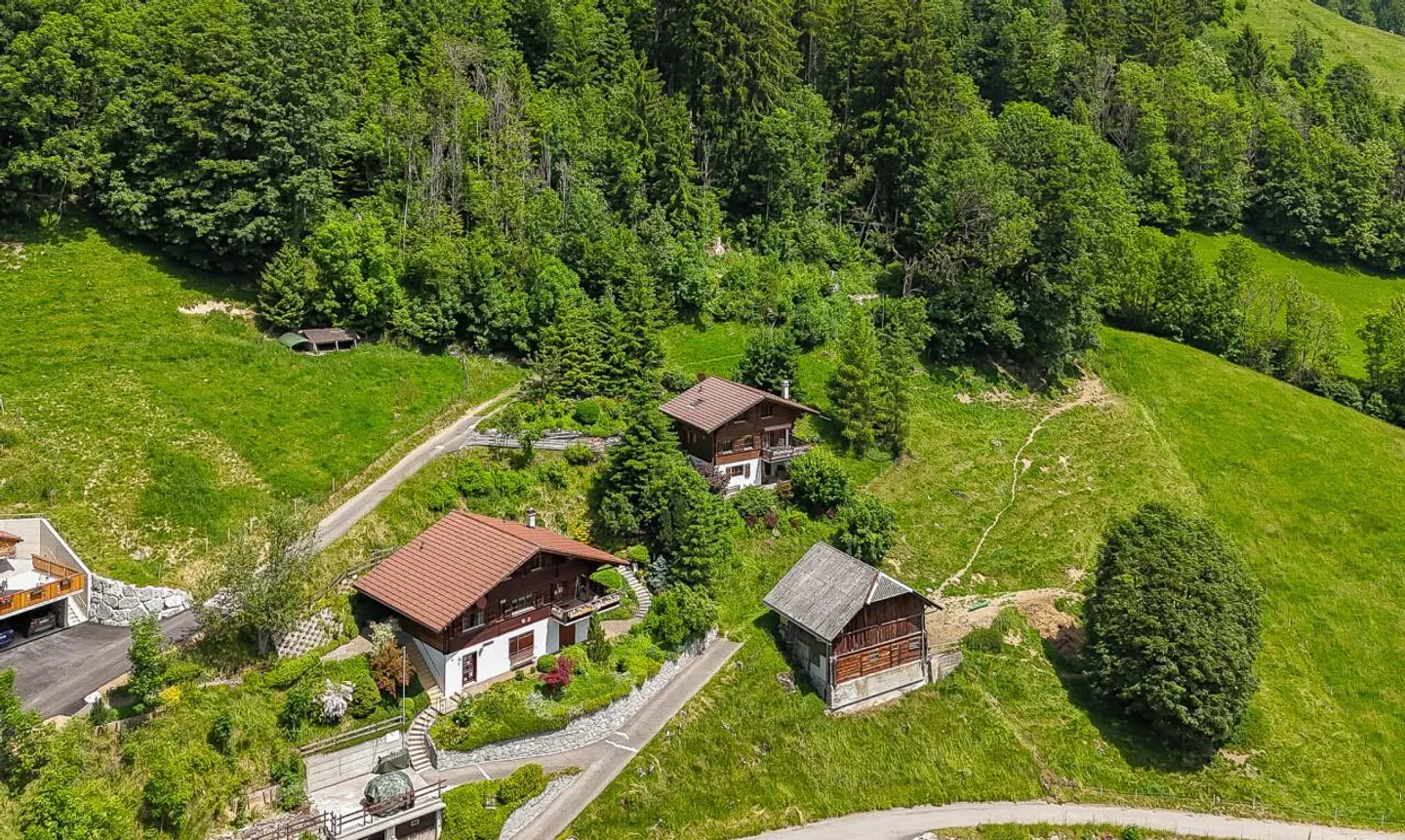 Chalet for sale - Photo 5 of 11