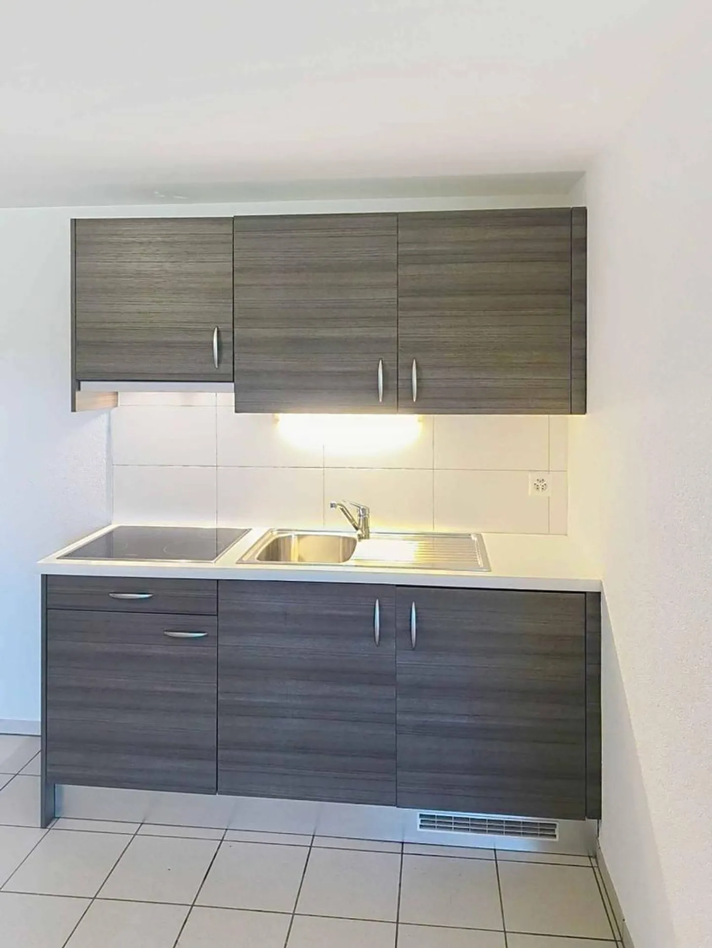 Espace de stockage très bien situé - Photo 5 sur 8