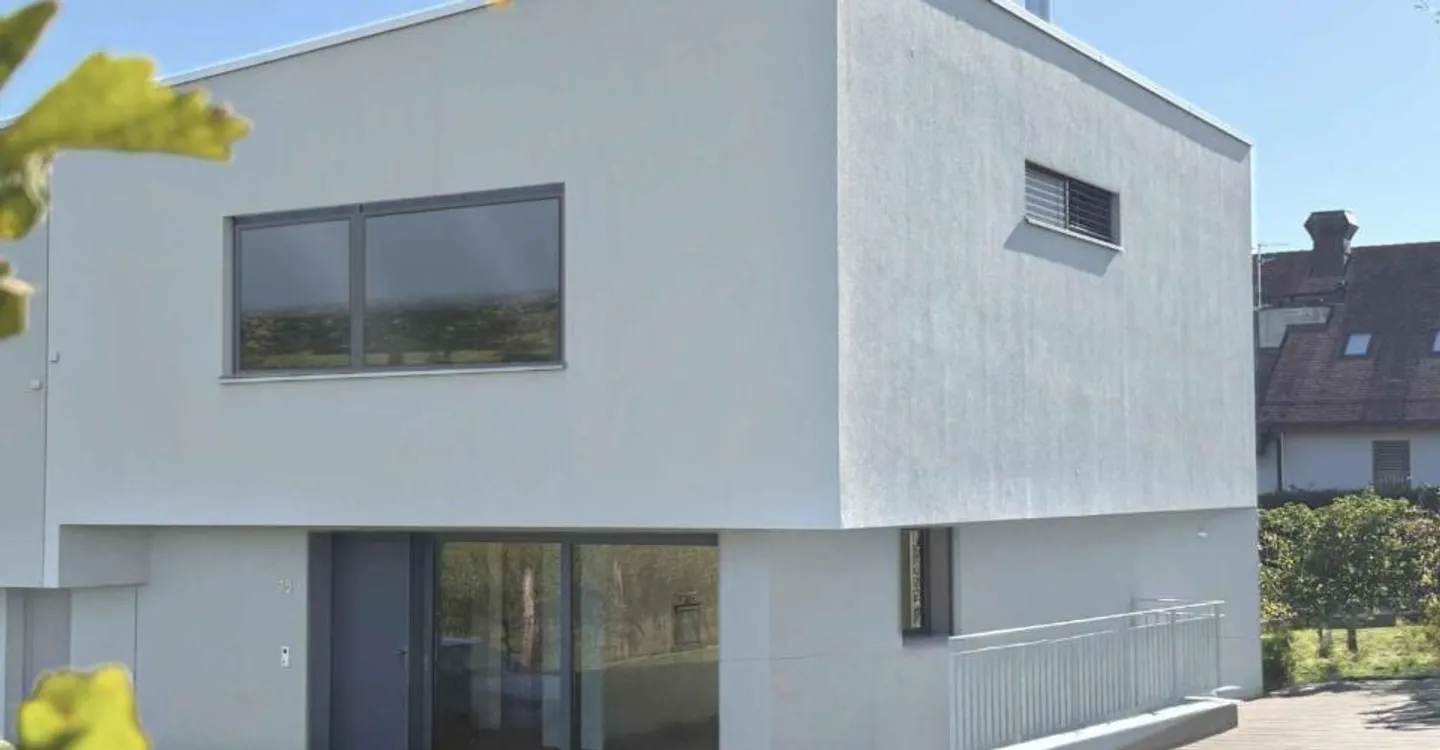 Exklusiv: Villa zwischen Weinbergen und Landschaft - Foto 1 von 11
