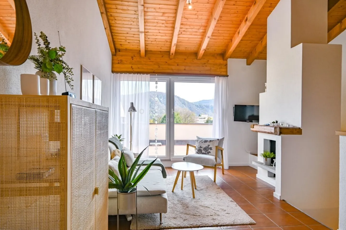 Charming furnished duplex apartment with large terrace - Photo 6 of 11