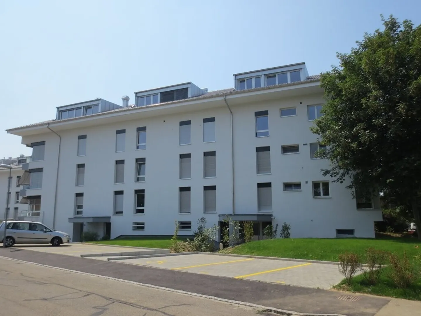 Modernes Apartment in Allschwil - Foto 1 von 4