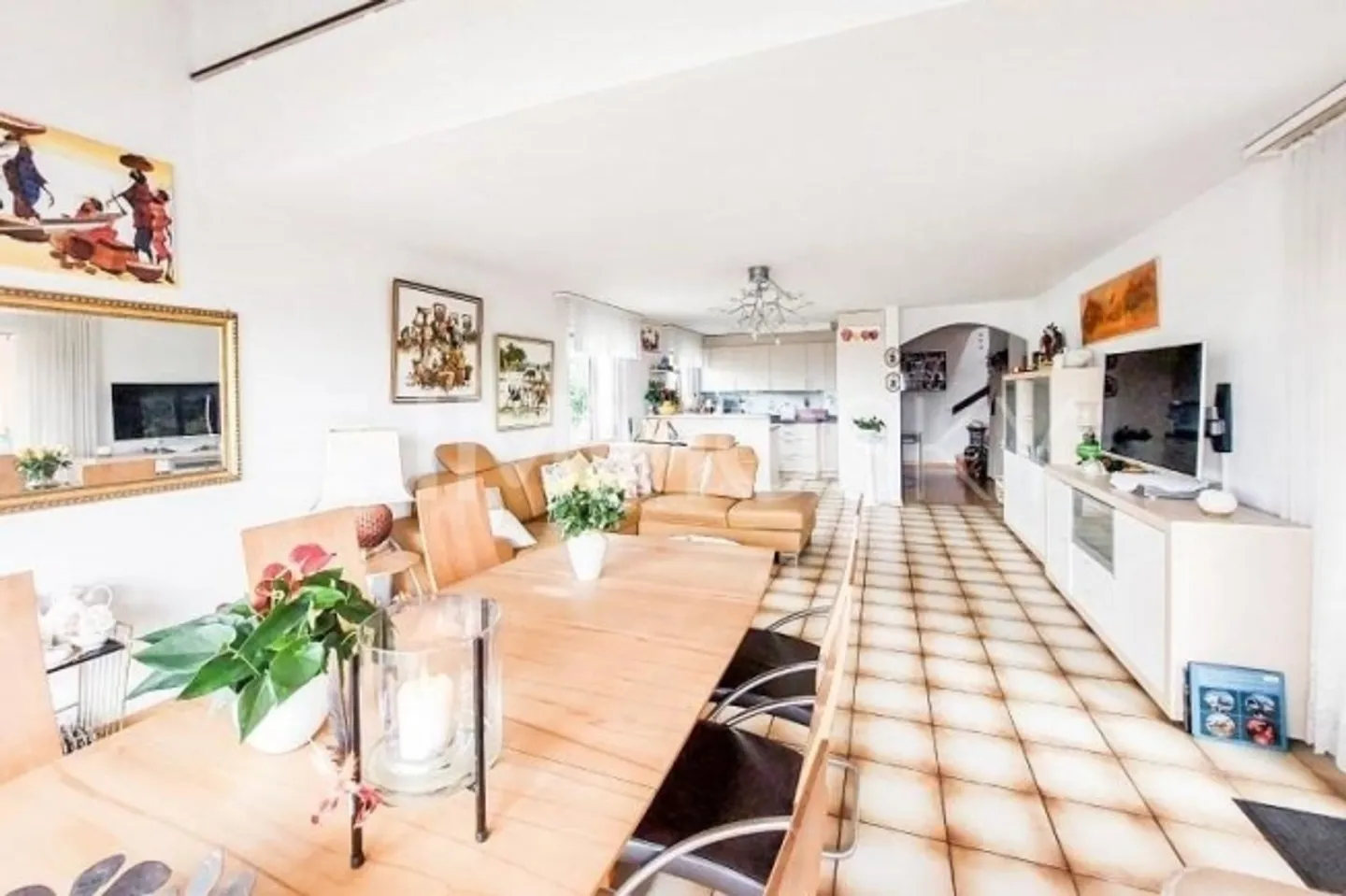 «Ein Zuhause voller Licht, Lebensfreude und fantastischer Aussicht» - Foto 1 von 10