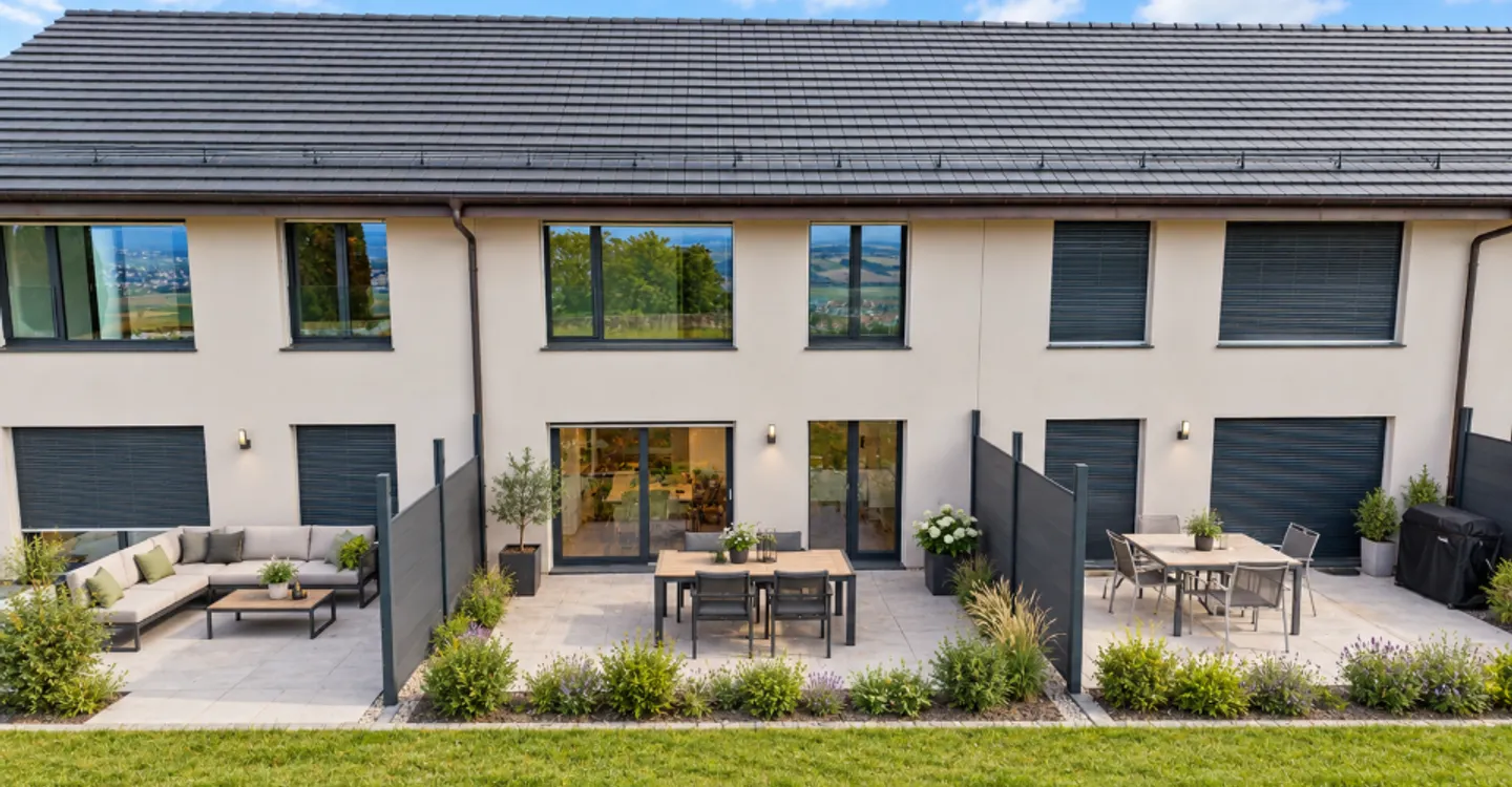 Contemporary 5.5-room adjoining villa - Photo 7 of 9