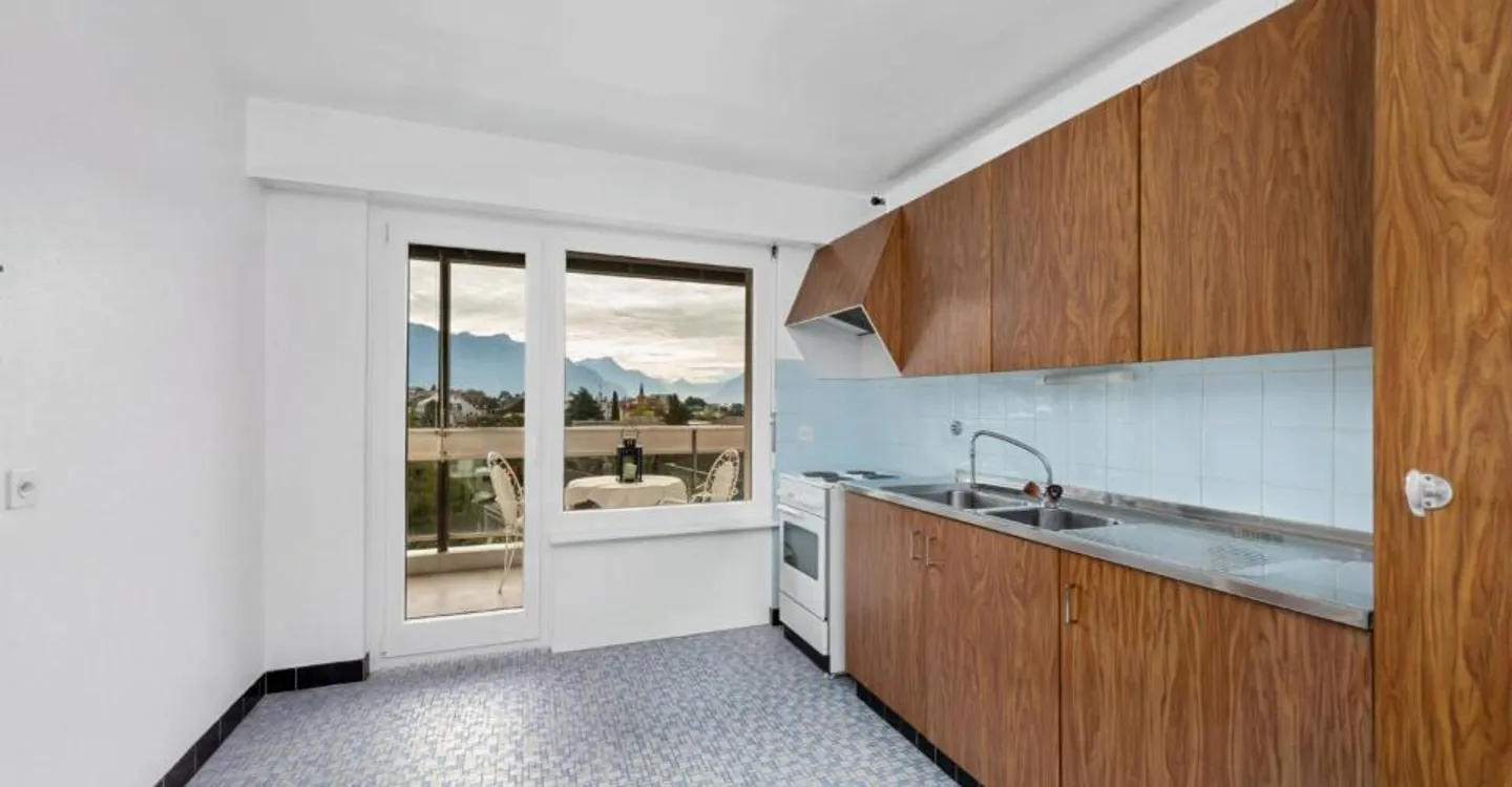 Appartamento di 3 stanze con vista sul lago - Foto 8 di 12
