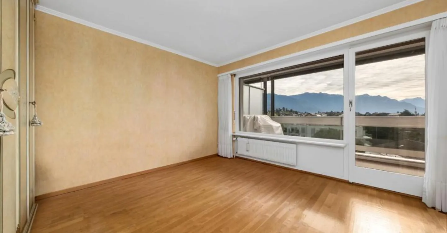 Appartamento di 3 stanze con vista sul lago - Foto 5 di 12