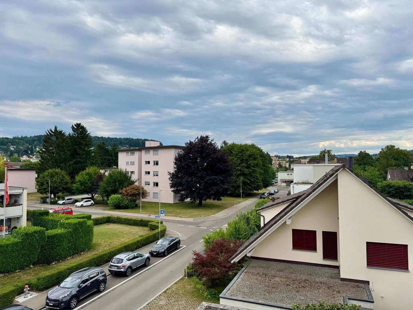 Charmante Dachwohnung - Foto 1 von 9