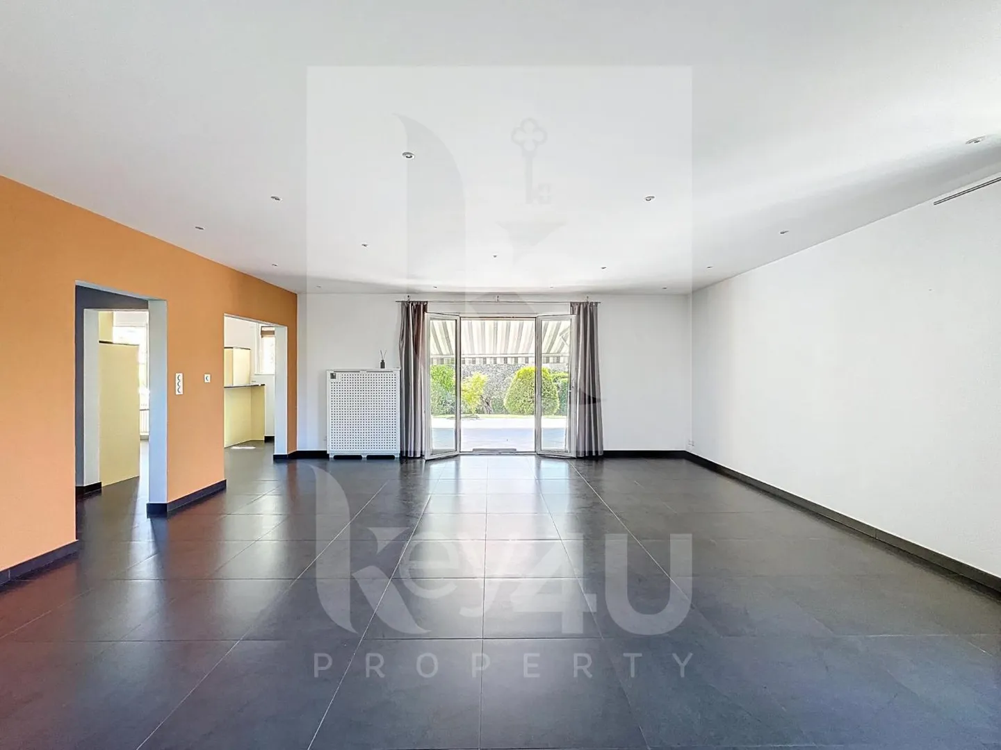 8-Zimmer-Haus - Foto 2 von 13