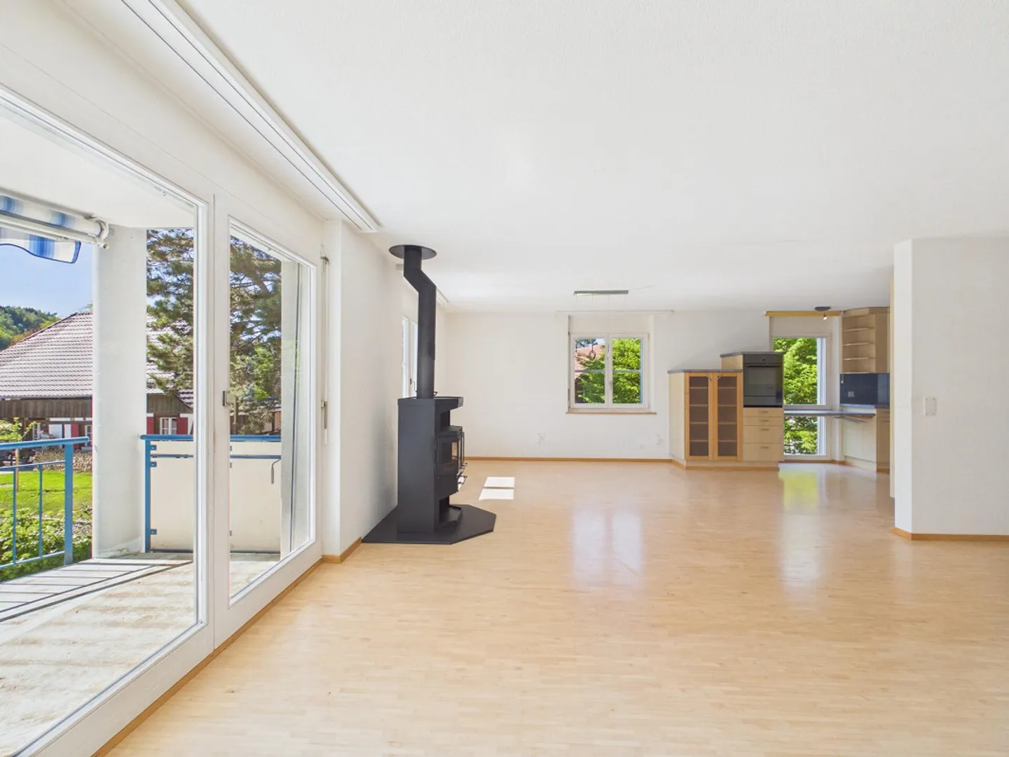 Spacious living like in a detached house - Photo 5 of 14