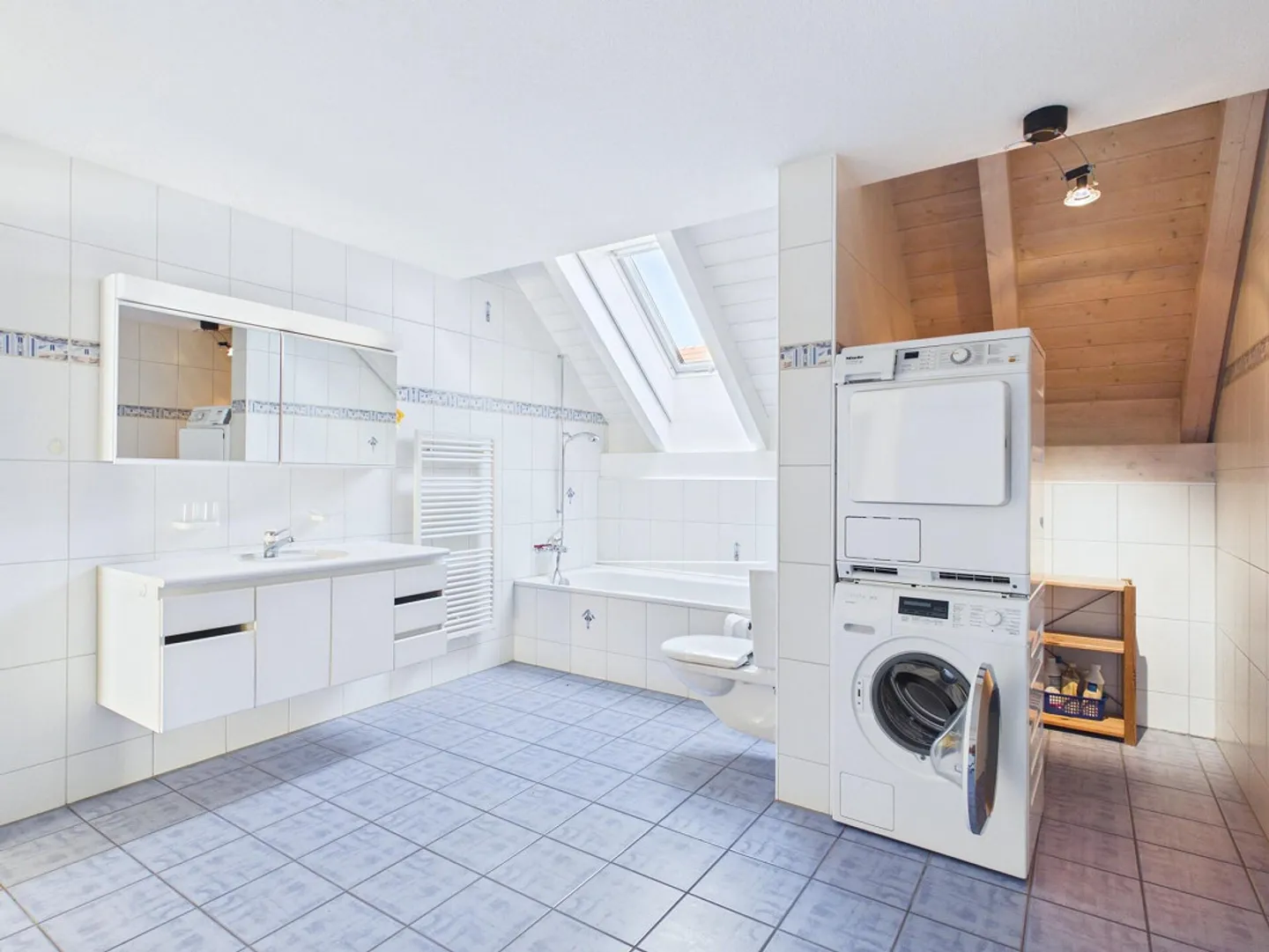 Spacious living like in a detached house - Photo 13 of 14