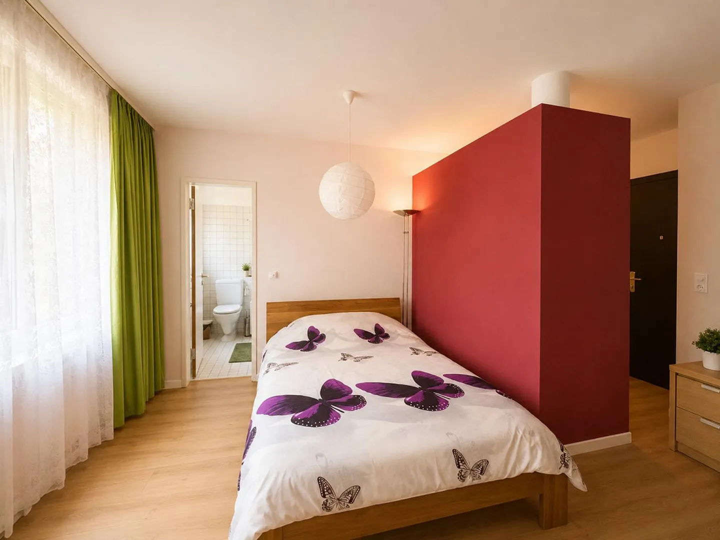 Möbliertes Studio in bester Lage - Foto 1 von 4