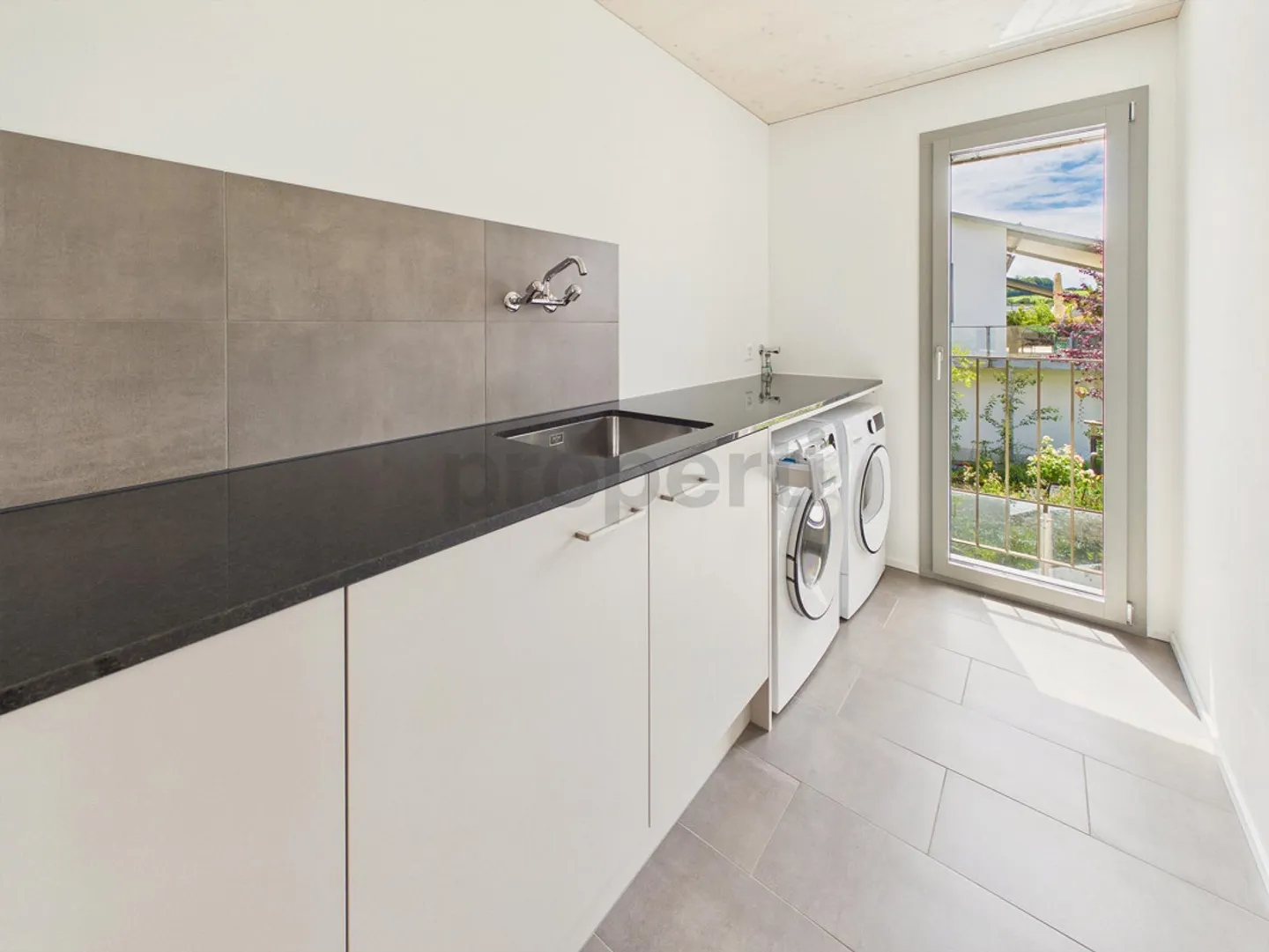Stylish, modern living with a connection to nature and a view all the way to the Alps - Photo 17 of 23