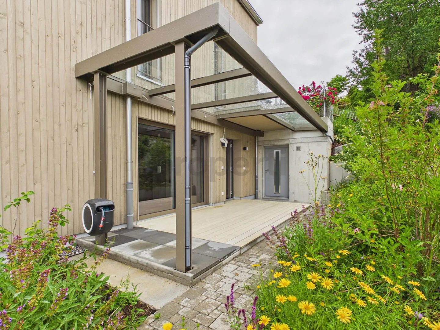 Stylish, modern living with a connection to nature and a view all the way to the Alps - Photo 19 of 23