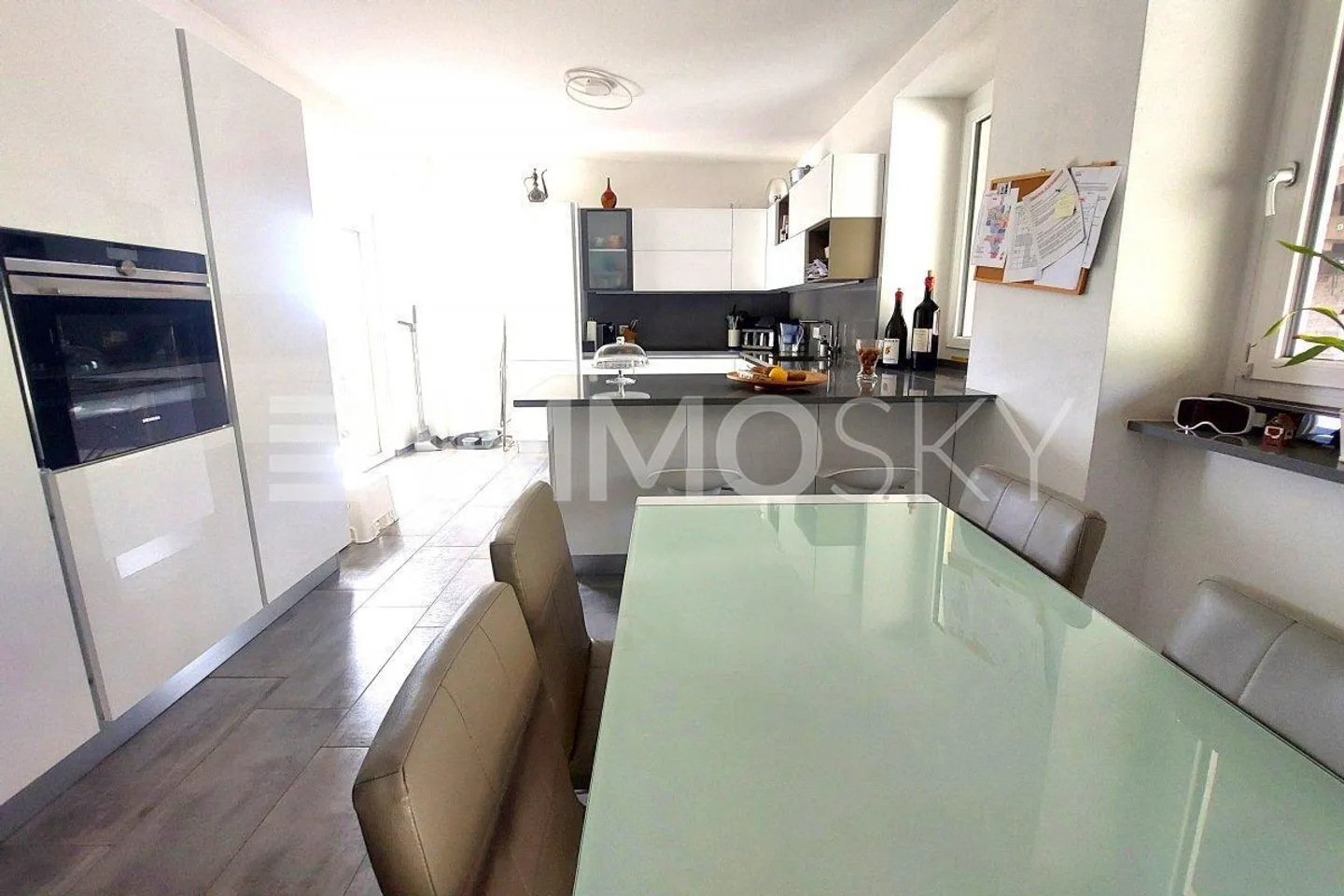 Où vivre et investir se rencontrent avec élégance - Photo 3 sur 5