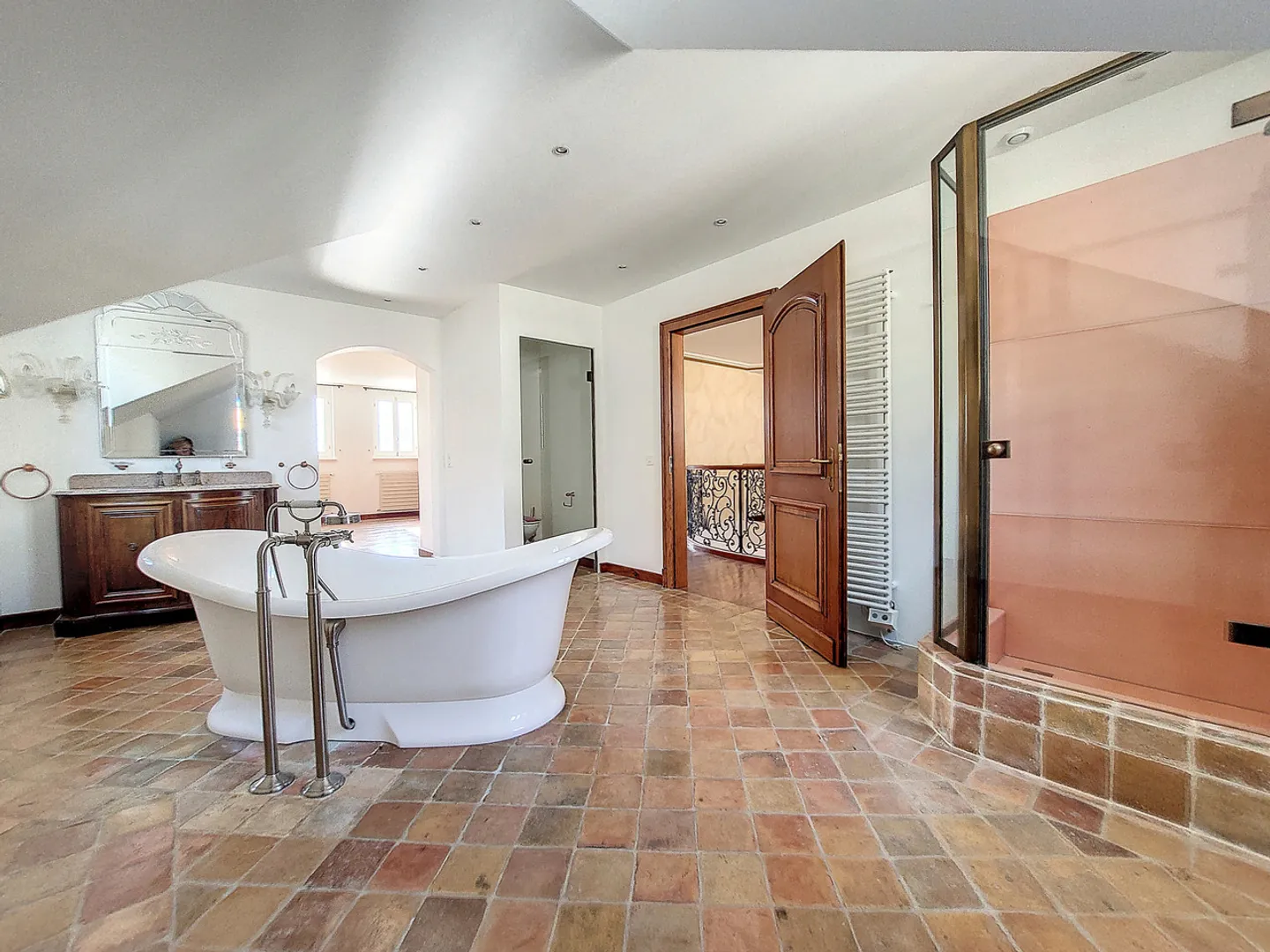 SION - LUXURIOUS MASTER PROPERTY - UNIQUE PRIVATE LOCATION - Photo 8 of 13