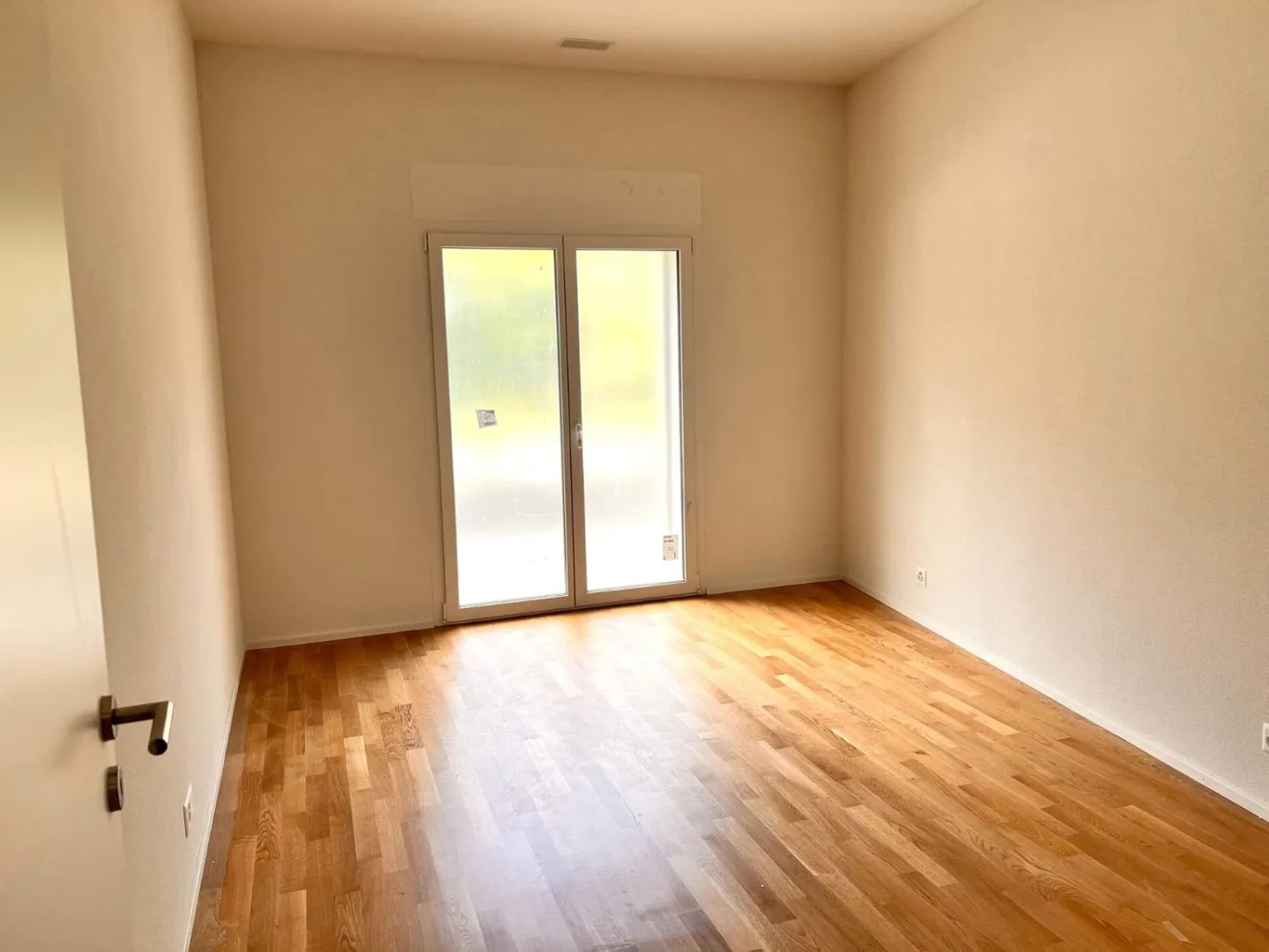 Appartement moderne avec jardin - Photo 5 sur 13