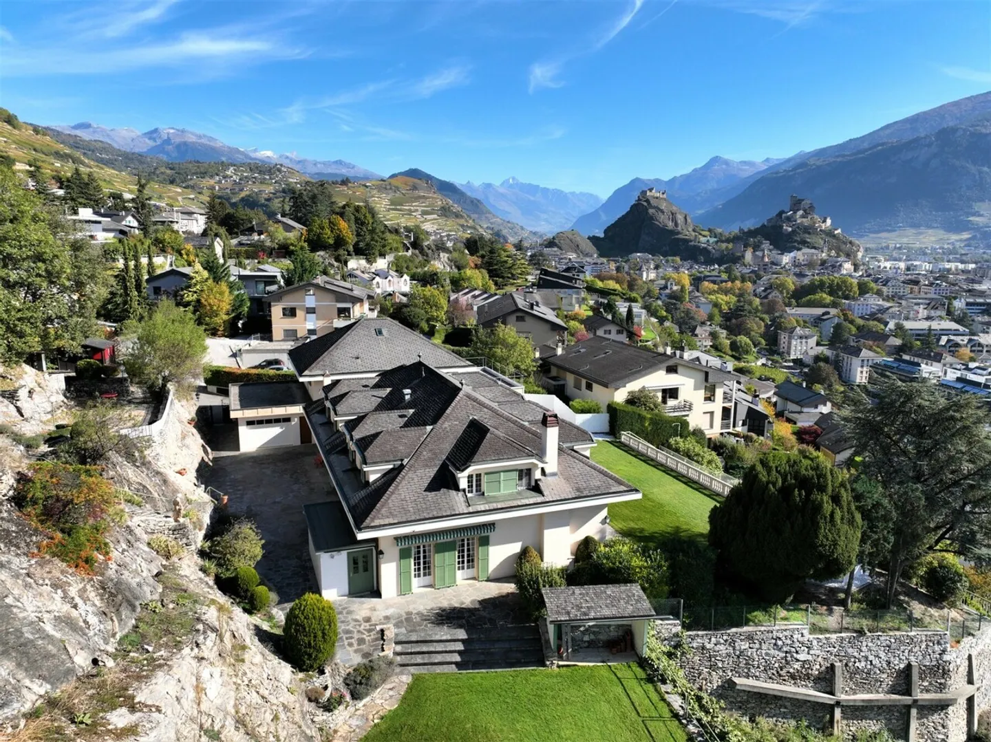 SION - LUXURIOUS MASTER PROPERTY - UNIQUE PRIVATE LOCATION - Photo 13 of 13