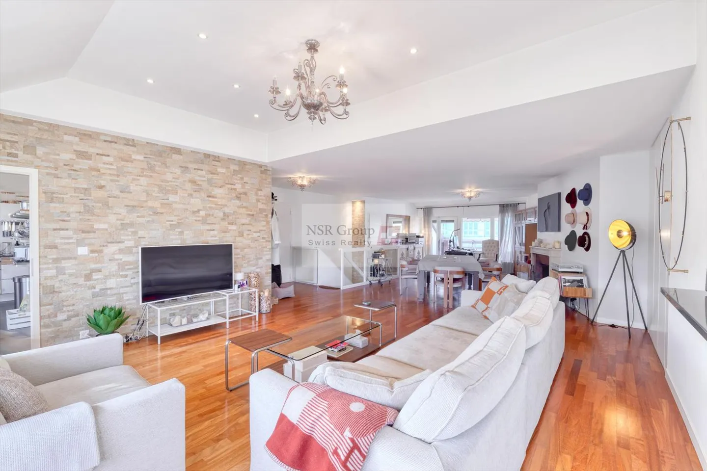 Penthouse for sale - Photo 1 of 8