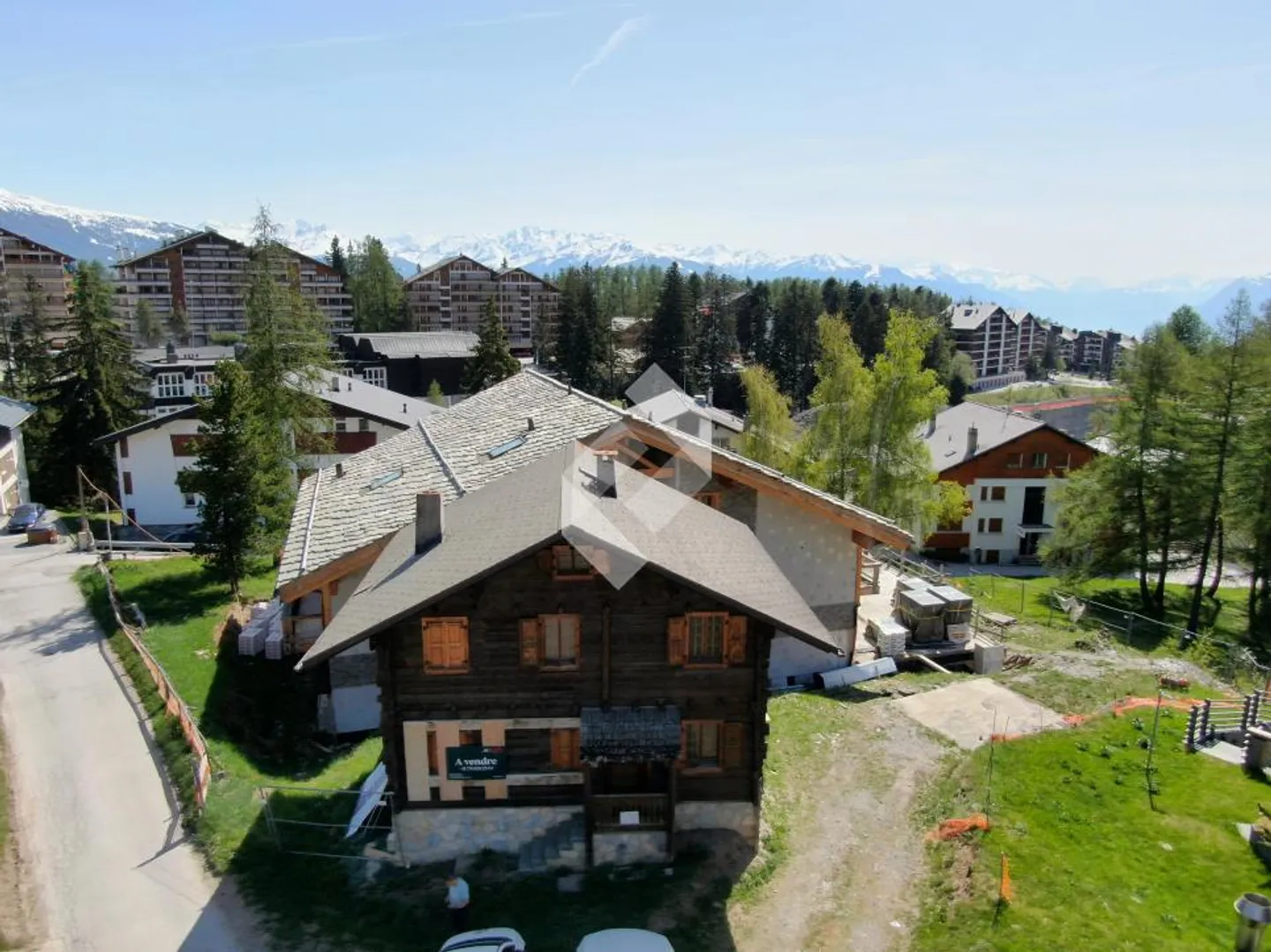 ALTIMA: 4.5 Room Ground Floor with Garden! - Photo 11 of 13