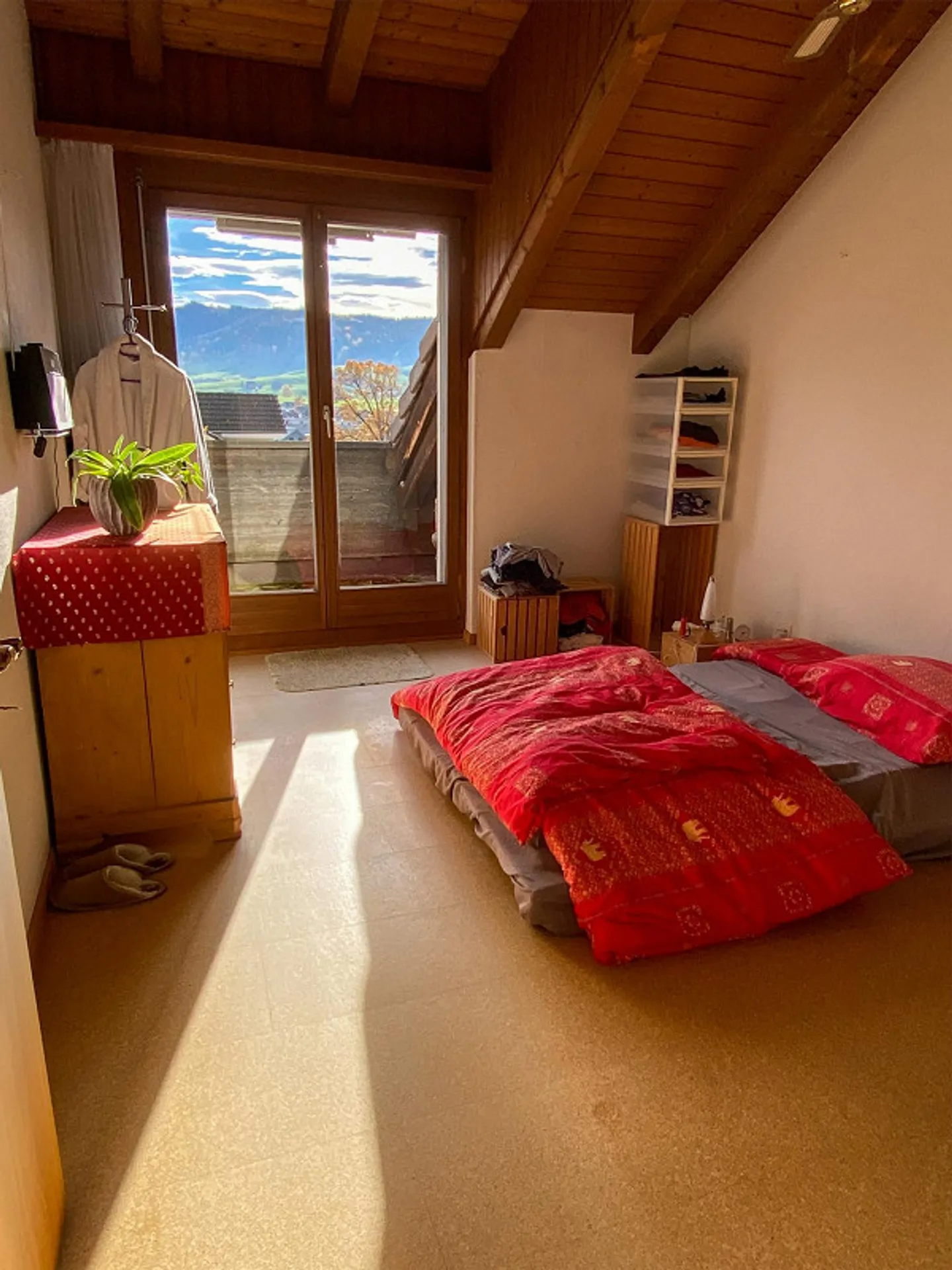 5½-Room Semi-Detached Single-Family House in a Popular Residential Area - Photo 3 of 7