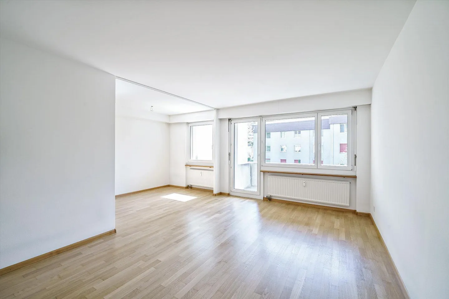 Vivere spaziosamente a Frenkendorf! - Foto 2 di 5