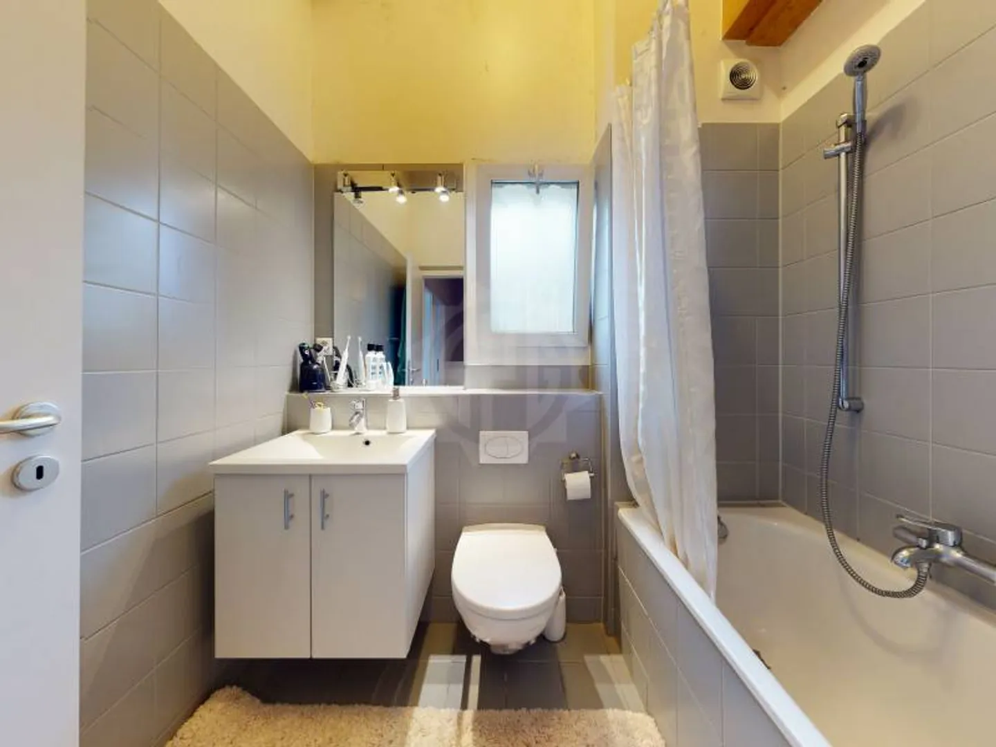 Charming Semi-Detached Villa - Photo 12 of 12