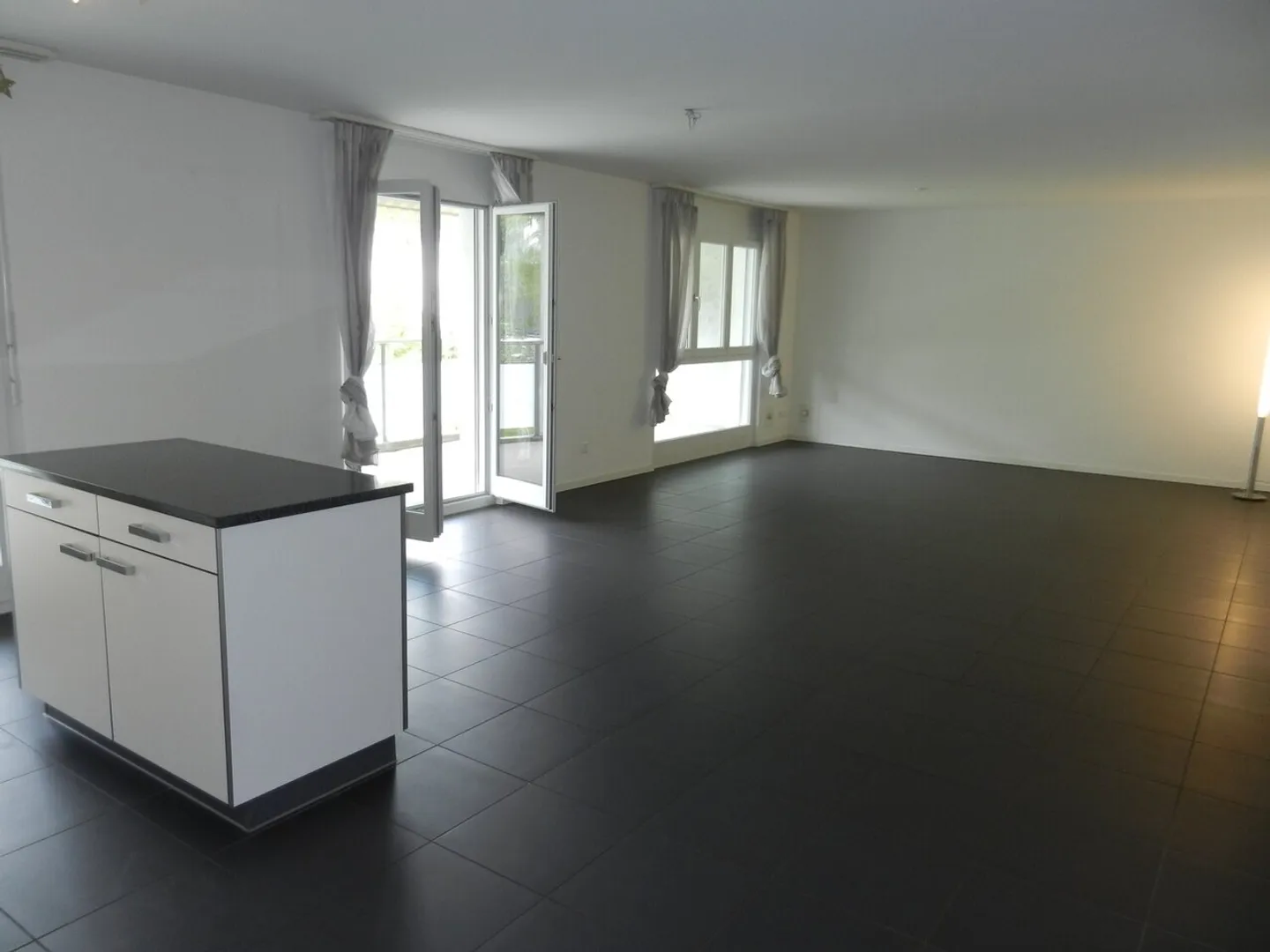 Appartamento in affitto - Foto 3 di 6