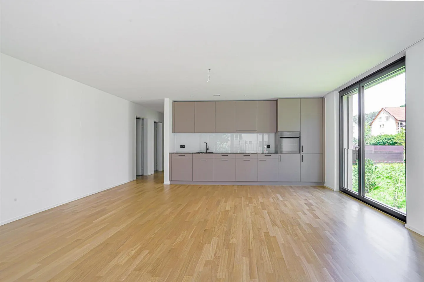Elegant Residential Address - Photo 3 of 8