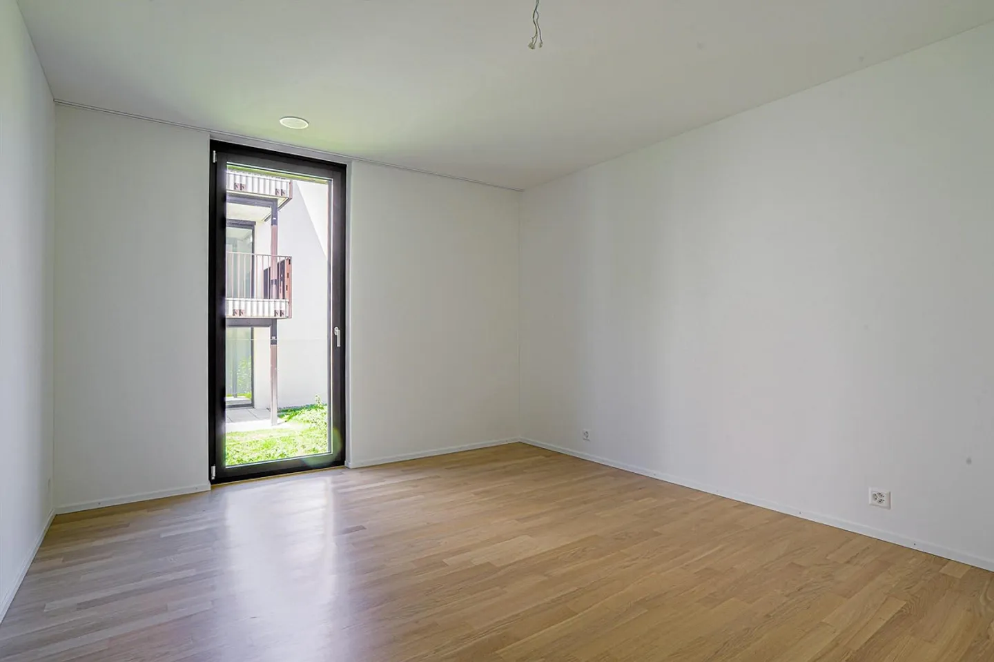 Elegant Residential Address - Photo 5 of 8