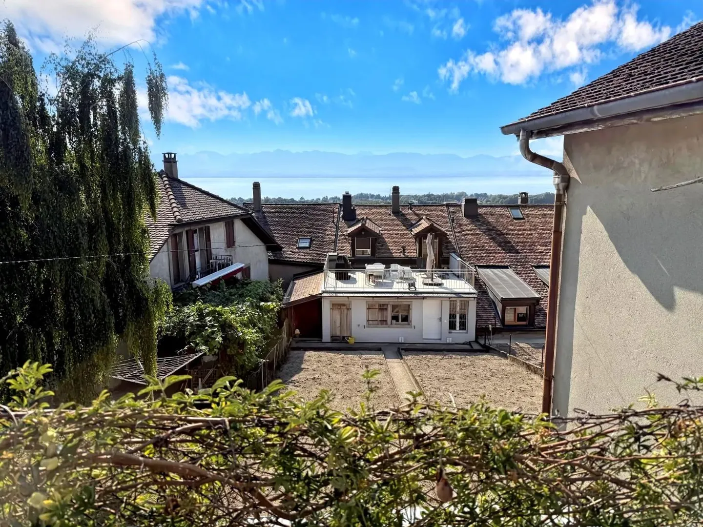 4.5 Room Apartment - Photo 1 of 12