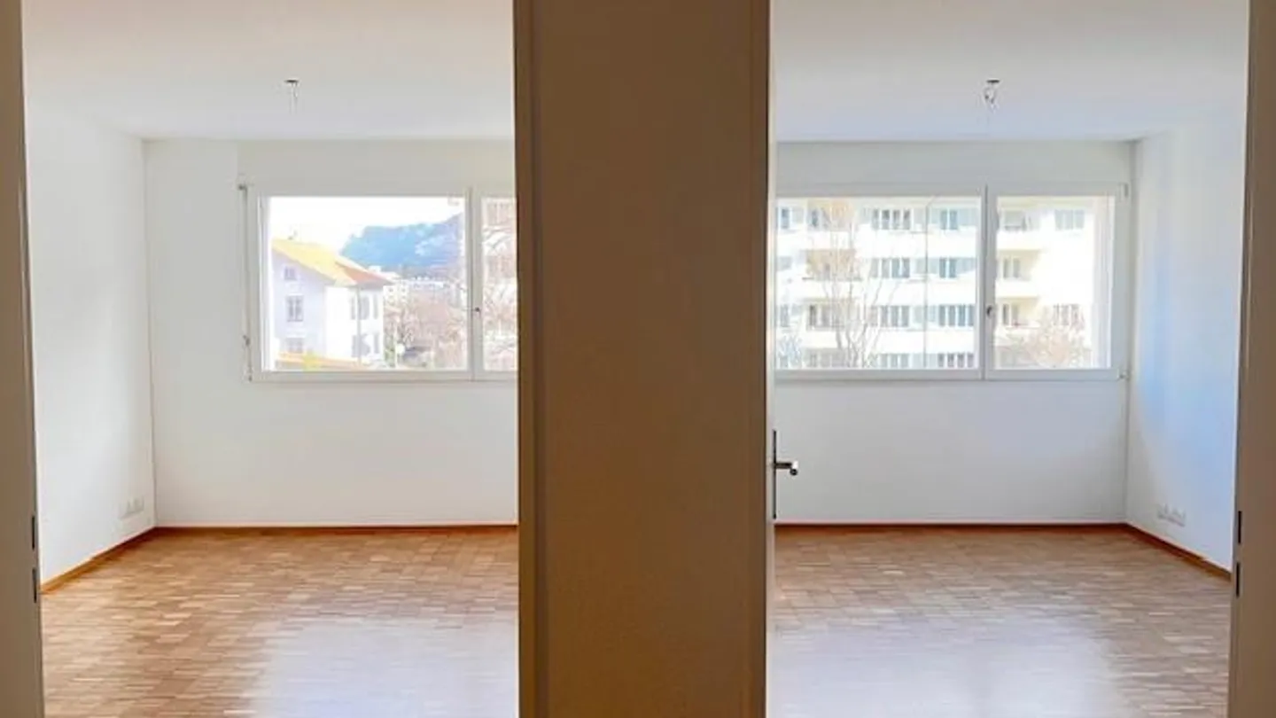 Grosszügig - sonnig - zentral - Foto 8 von 10