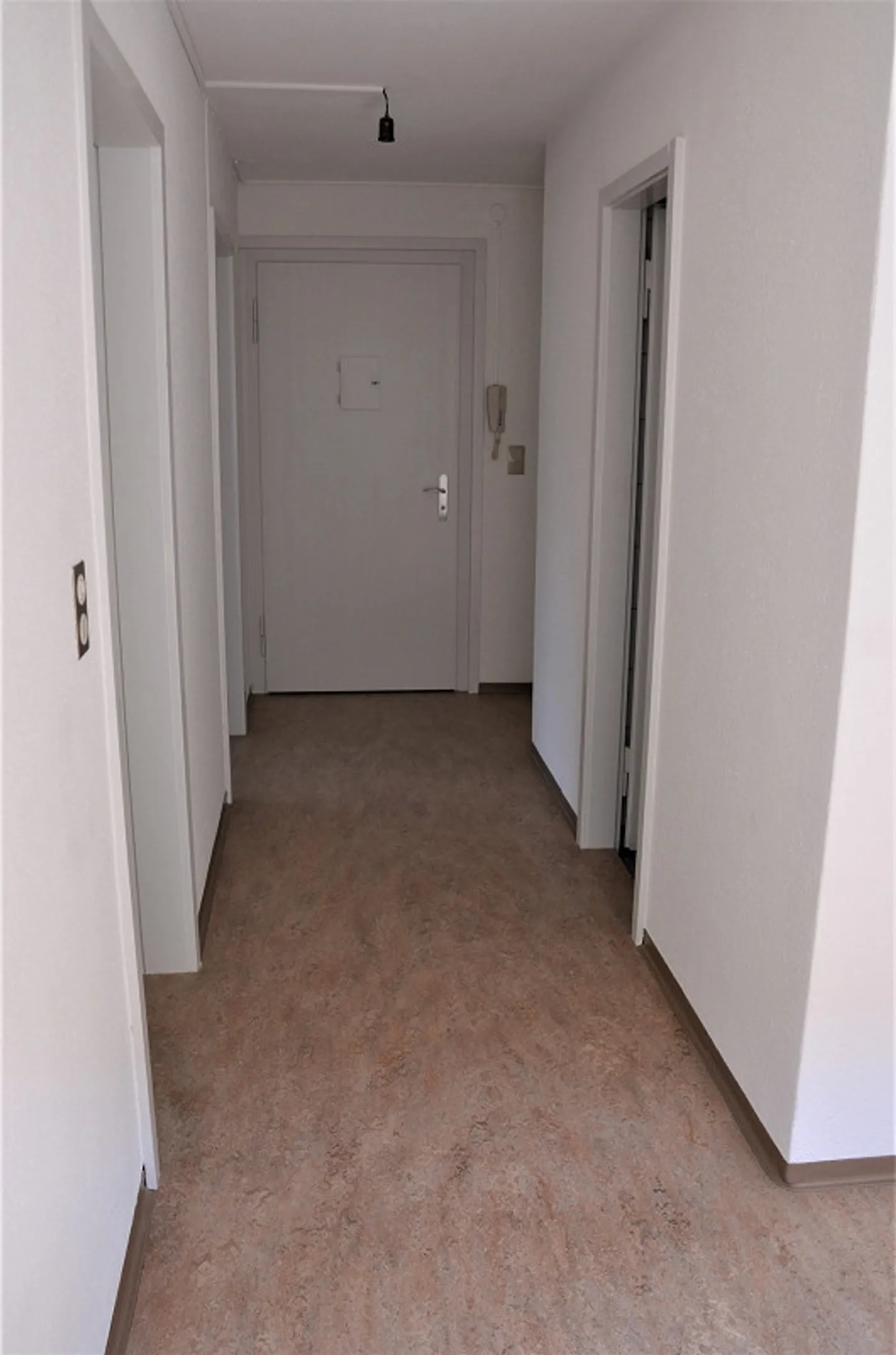 Helle 2.5-Zimmer-Wohnung - Foto 8 von 8