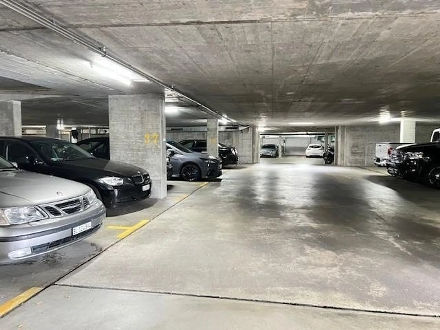 Motorcycle parking space in Birsfelden - Photo 3 of 3