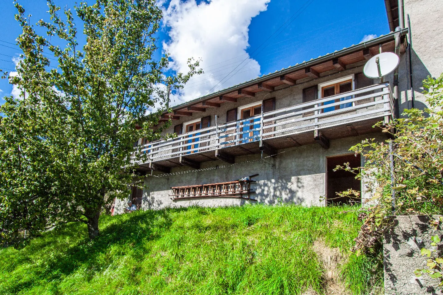 Affascinante casa a Valcolla (Lugano) - Foto 1 di 16