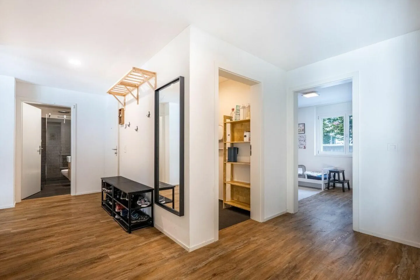 Dreamlike Garden Apartment with Unobstructed Views - Photo 8 of 12