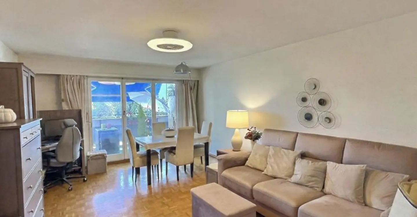 Charming Apartment with Mountain View - Photo 1 of 7