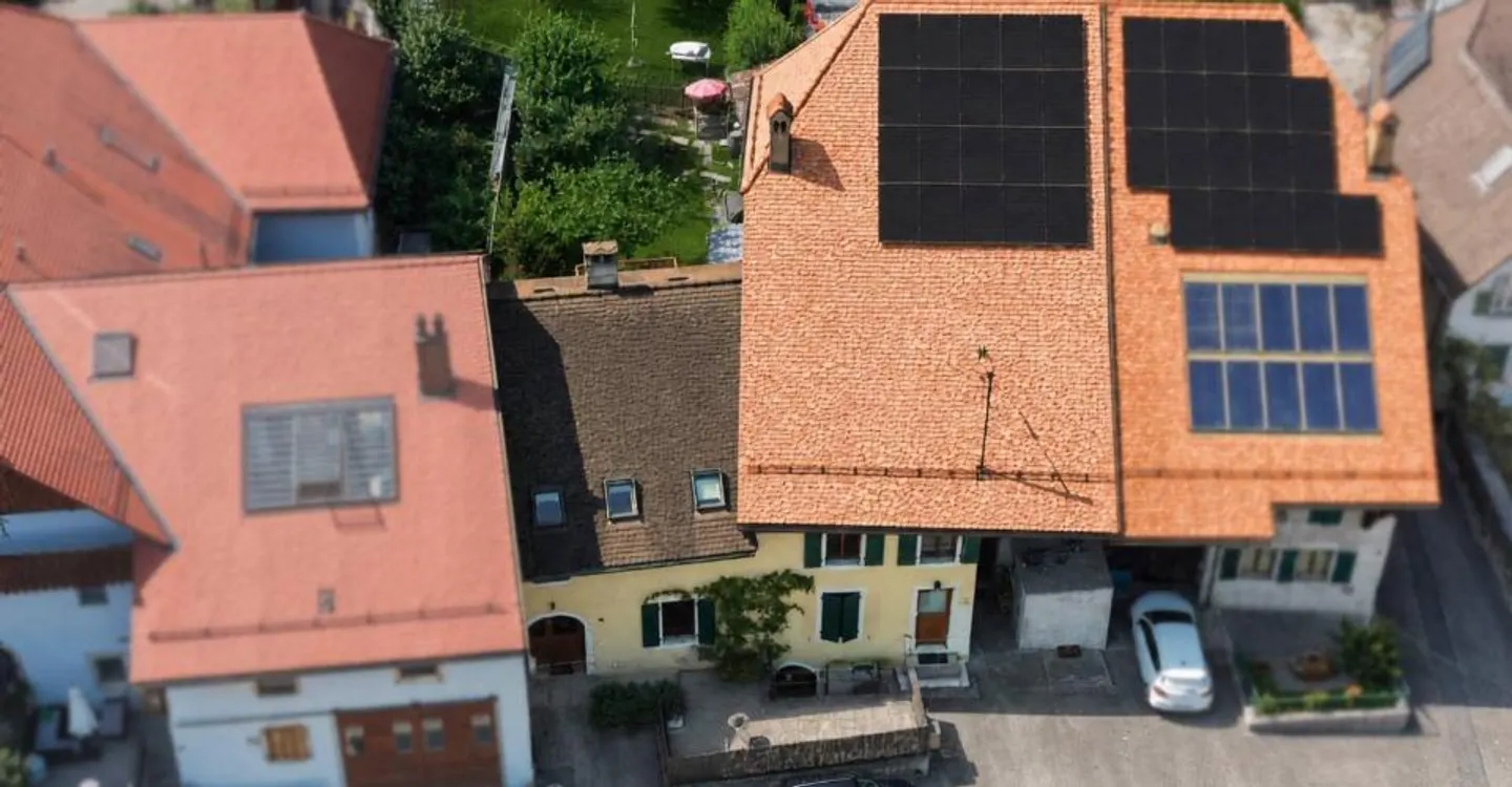 Casa di villaggio con due appartamenti nel cuore di Rances - Foto 2 di 12