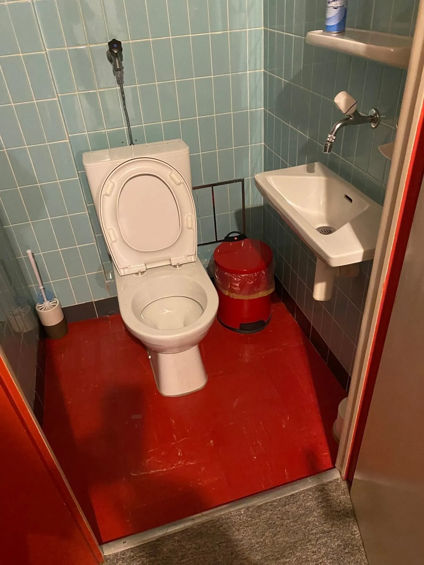 Spazio per idee - Utilizzo temporaneo in una posizione centrale a Biel - Foto 8 di 11