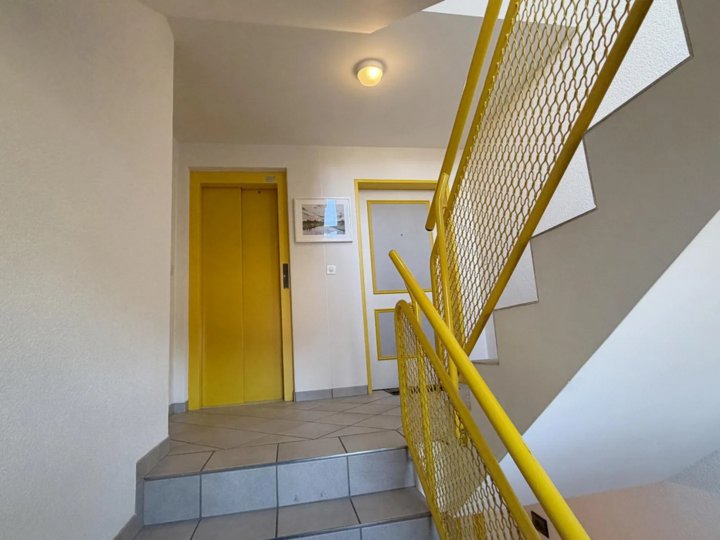 Vivere tranquillo e soleggiato in un quartiere privilegiato. - Foto 21 di 26