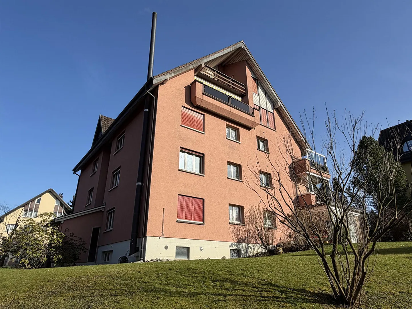 Vivere tranquillo e soleggiato in un quartiere privilegiato. - Foto 22 di 26