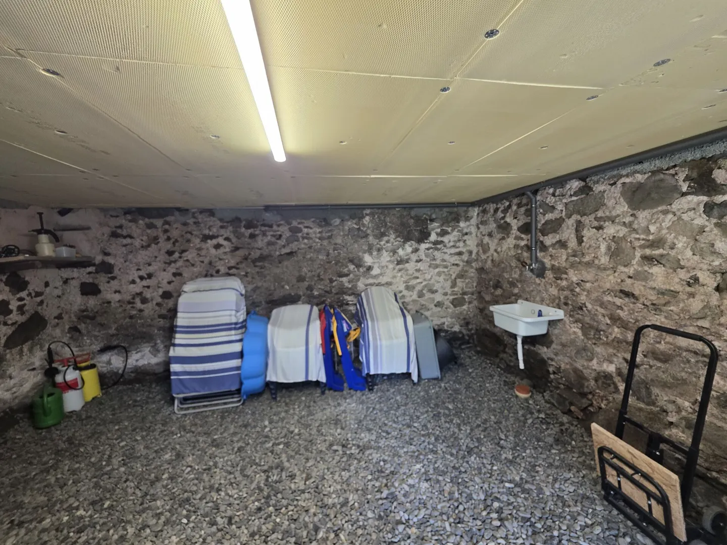 Casa di villaggio ristrutturata - Foto 22 di 23