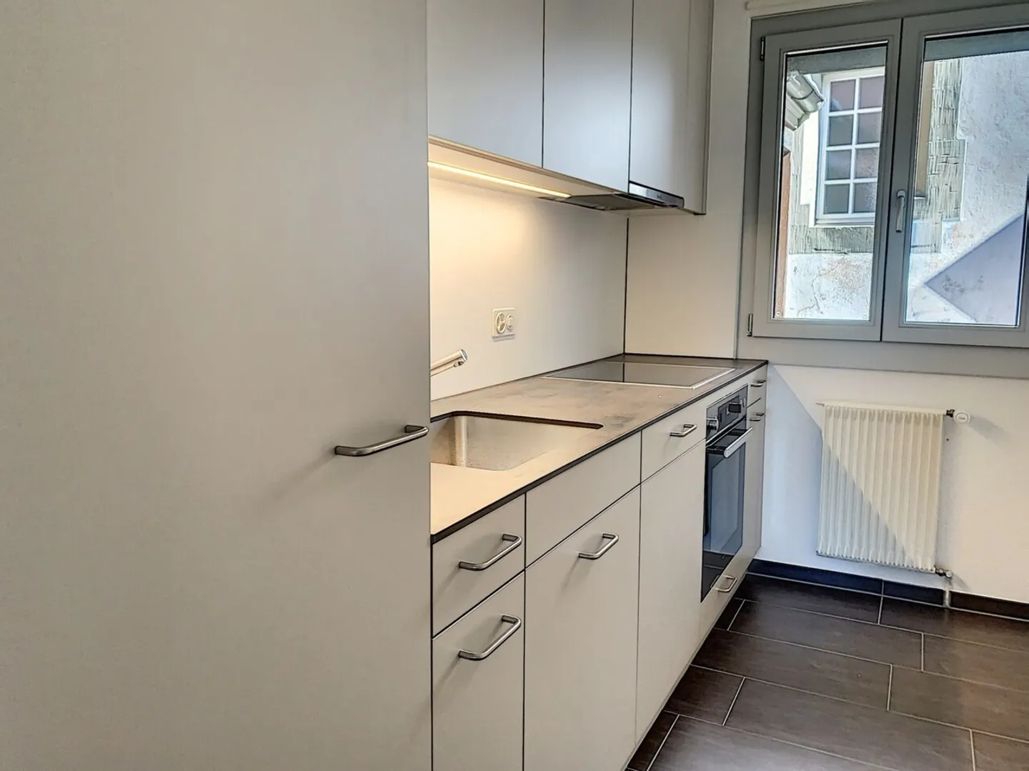 Beautiful 3.5-room apartment in the city of Romont - Photo 3 of 9